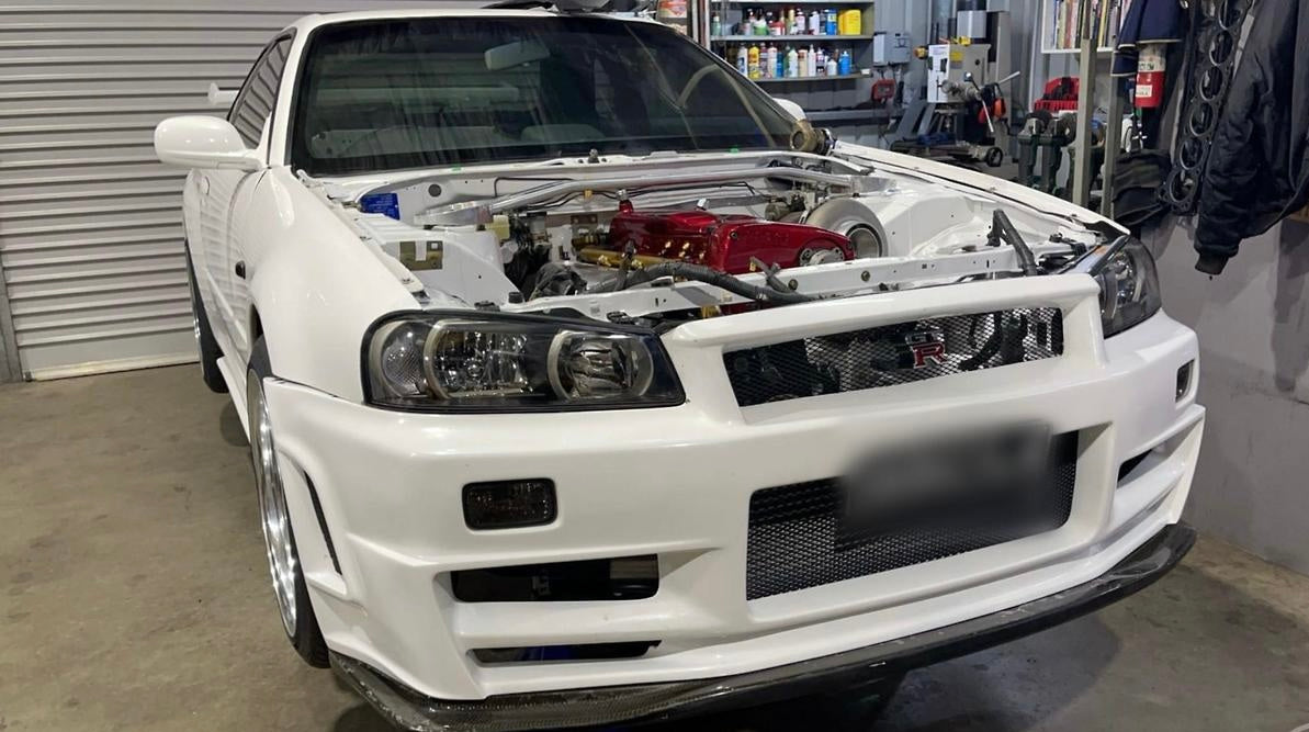R34 GTR V-SPEC - 10 ENTRIES